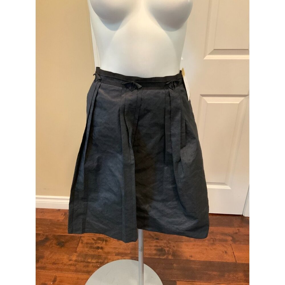 Elie Tahari Black Wool Pleated Skirt, Size 6 (US)